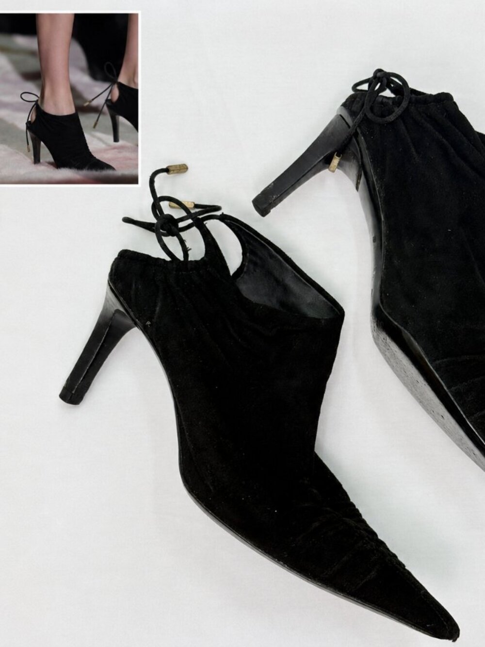 Gucci Tom Ford Runway Heels 36.5C Black Ruched Suede Pointed Toe Lace Back Pumps